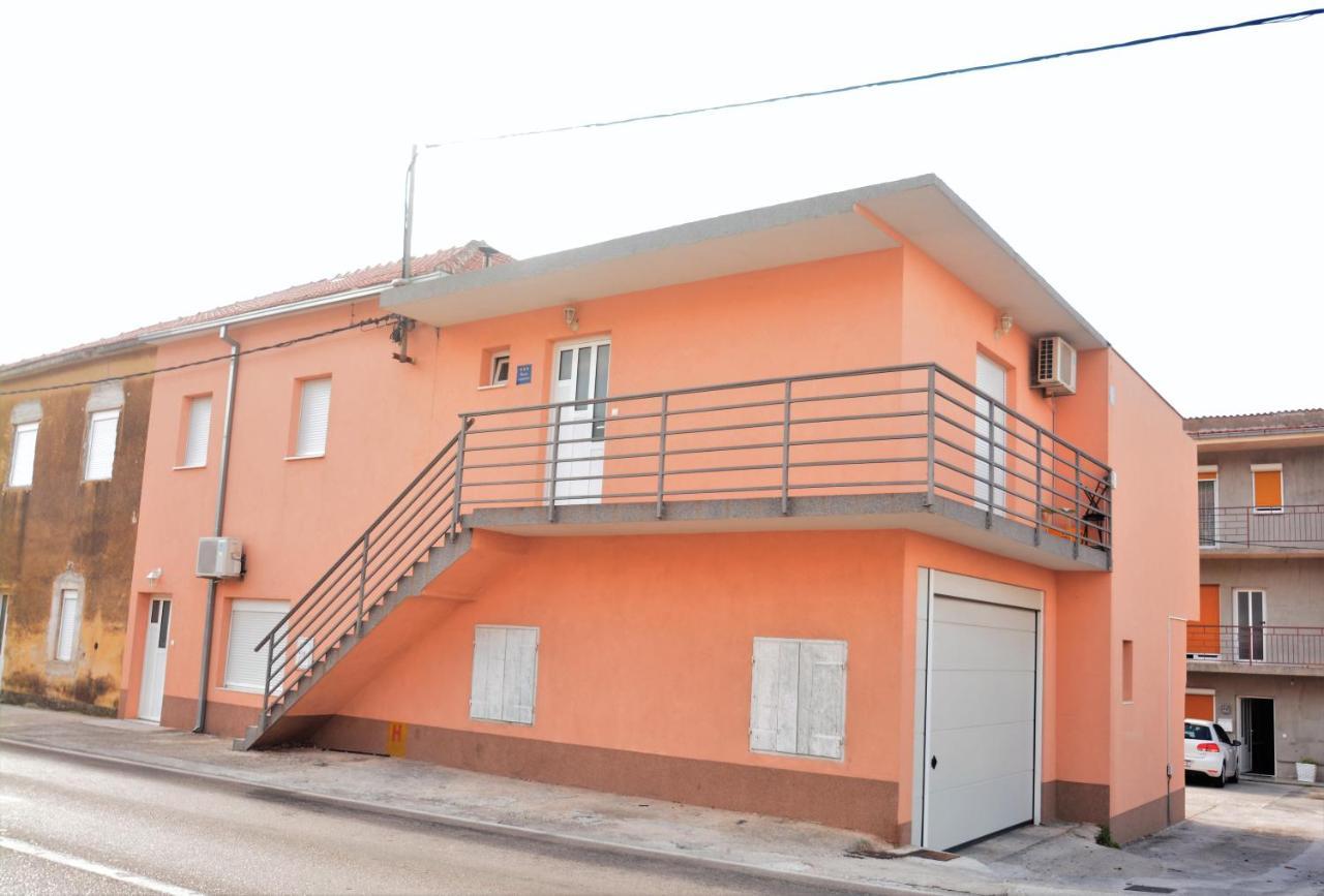 Kala And Tina Apartments Podstrana Exterior photo
